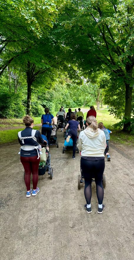 Mütter im Fit mit Baby Kurs Mütter im Fit mit Baby Kurs